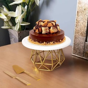 Support à gâteau classique noir et blanc pour événements de bureau, décoration de fêtes d'entreprise et présentoir de pâtisserie en provenance d'Inde - Product Image 6