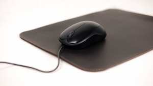 Premium Genuine Leather Mousepad Bulk Wholesale Customized Logo Anti Skid Desk Protector Large Writing Surface LMP-0032 - Product Image 5