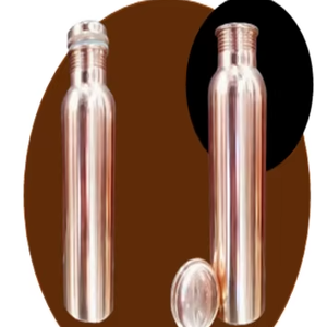 Botella de agua de cobre premium para una hidratación de lujo, un regalo elegante para el bienestar y una vida saludable sostenible a diario. - Product Image 1