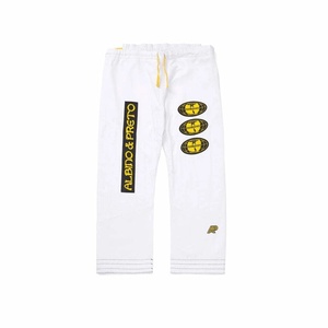 Kimono BJJ Clan White avec accents jaunes, logo au dos, coupe classique, unisexe, adulte, vêtements d'arts martiaux - Product Image 4