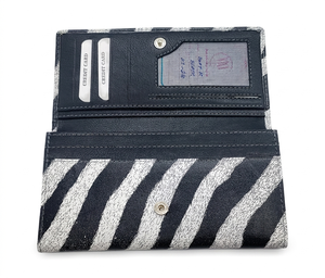 Portefeuille-pochette en cuir à motif zèbre fait main pour femme – Organisateur multi-cartes avec fermeture à bouton-pression - Product Image 2