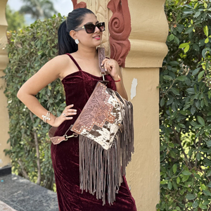 Vente en gros sur mesure Sac fourre-tout à franges usiné à la main en cuir sculpté de créateur Sac à main élégant Sacs en cuir de fourrure de vache multi-usages pour femmes - Product Image 1