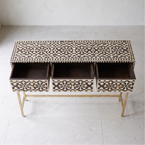 Table console moderne avec pieds en laiton, design en os incrusté fait main, meubles contemporains pour entrée, meubles de chambre à coucher en os incrusté - Product Image 5