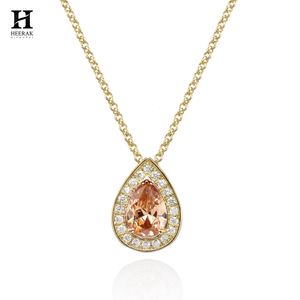 Collar de Oro de 14K con Colgante de Diamante Corte Pera y Halo, Joyería Fina Minimalista de Lujo - Product Image 1