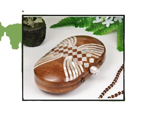 Clutch de Lujo con Incrustaciones de Nácar y Bordado Indio Intrincado, Perfecto para Bodas Islámicas y Regalos Árabes - Product Image 5