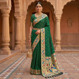 Sari en soie avec motifs de paons et de fleurs, tissage Meenakari, tenue traditionnelle indienne pour mariage, pour femmes - Product Image 1