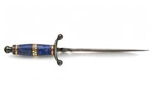 เหล็กดามัสกัสตีขึ้นรูปด้วยมือจาก Iron Crown Forge ชิ้นงานตกแต่งพร้อมด้ามจับเรซิ่นสีน้ำเงิน รับผลิตตามแบบ OEM - Product Image 3