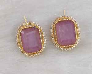 Pendientes de piedra doblete pulida en oro de calidad premium, minimalistas, aptos para cualquier atuendo, ideales para fiestas, ligeros. - Product Image 3