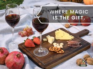 เขียงไม้วอลนัทอเมริกันสีเข้มพรีเมียมพร้อมหูจับ - เขียงไม้สำหรับชาร์คูเทอรี - ทนทาน สวยงาม - Product Image 2