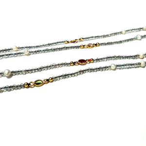 Collier long superposé en argent sterling plaqué or avec pierres précieuses de labradorite grise naturelle, perles d'eau douce et pierres précieuses multiples - Product Image 5