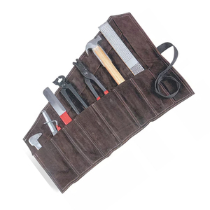 ชุดเครื่องมือช่างตัดแต่งกีบม้าคุณภาพสูง ยี่ห้อ Top Producer พร้อมกระเป๋าปรับได้ ใช้ซ้ำได้ เป็นมิตรกับสิ่งแวดล้อม ระบายอากาศได้ดี ผลิตจากโพลีเอสเตอร์ 100% - Product Image 2