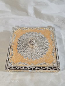 Caja de Joyería Cuadrada de Lujo Plateada con Diseño de Pavo Real, Organizador de Joyas Esmaltado, Caja de Terciopelo para Frutos Secos, Regalo de Boda Hecho a Mano - Product Image 5