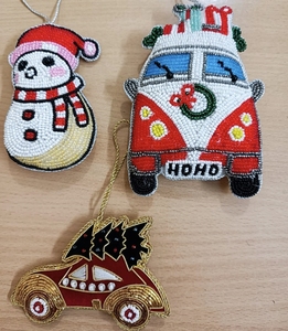 2025 decoración hecha a mano de invierno Wonderland impresionante búho con cuentas de cristal bordado Animal adornos colgantes de Navidad DE LA India - Product Image 5