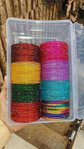 Pulseras de cristal de alta calidad con diseño de gota de lluvia, pulseras de cristal duro, hermosos colores, 8 colores y 8 docenas disponibles en todos los tamaños. - Product Image 3