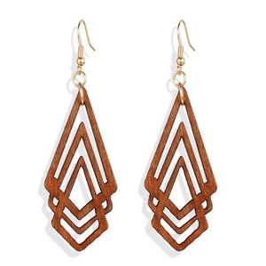 Boucles d'oreilles en bois tendance faites à la main pour femmes, idéales pour les anniversaires, accessoire écologique artisanal en gros - Product Image 1