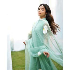 ชุดสูทผ้าออร์แกนซ่าเพ้นท์ลายสีเขียวสำหรับผู้หญิง ไซส์ XS - Product Image 3