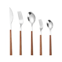 Cuillère classique en acier inoxydable poli miroir, best-seller, pour soupe, riz, dessert, durable, pour la salle à manger et la cuisine