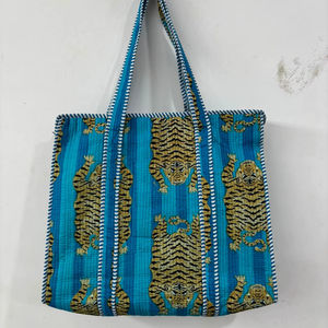 Bolso de compras acolchado hecho a mano, estilo moderno, estampado, de algodón, tipo Jhola, estilo hippie, para mujer, hecho de algodón para uso diario. - Product Image 1