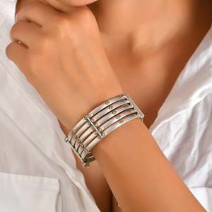 Brazalete de Moda Meera Jaipur Aksha - Product Image 1