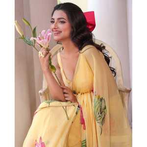 Robe de soirée à fleurs de créateur-Saree Beautiful Party Wear - Product Image 2