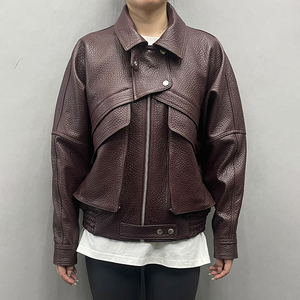 Blouson moto tendance en cuir véritable pour femme, col rabattu, manches longues, couleur unie, fermeture éclair, coupe courte, idéal pour l'automne - Product Image 3