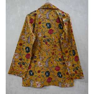 Ensemble de pyjama en coton imprimé à la main avec motifs floraux, élégant pour se détendre et dormir, pour femmes - Product Image 5