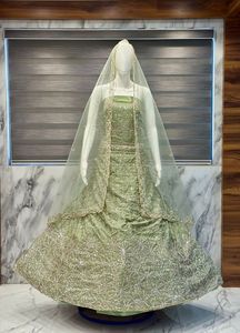 Lehenga en tulle doux de qualité supérieure, orné de pierres Zarkan et de broderies, tenue de mariée indienne et pakistanaise, avec Cancan et Canvas Patta, vente en gros - Product Image 2