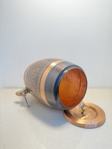 Réservoir de distribution d'eau en cuivre pur de qualité supérieure, forme baril, 8L, gravé au laser motif floral damassé, Matka, étanche, avec robinet, pour camping - Product Image 3