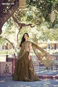 Blusa de diseño elegante con mármol y lentejuelas - Lehenga con volantes estilo cancan - Dupatta elegante lista para usar - Moda femenina - Product Image 3
