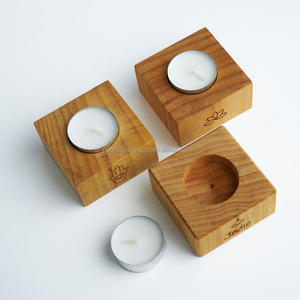 Candelero de madera de mesa artesanal ecológico para festividades de Año Nuevo chino y decoración de letrero de pared hecho a mano y duradero - Product Image 1