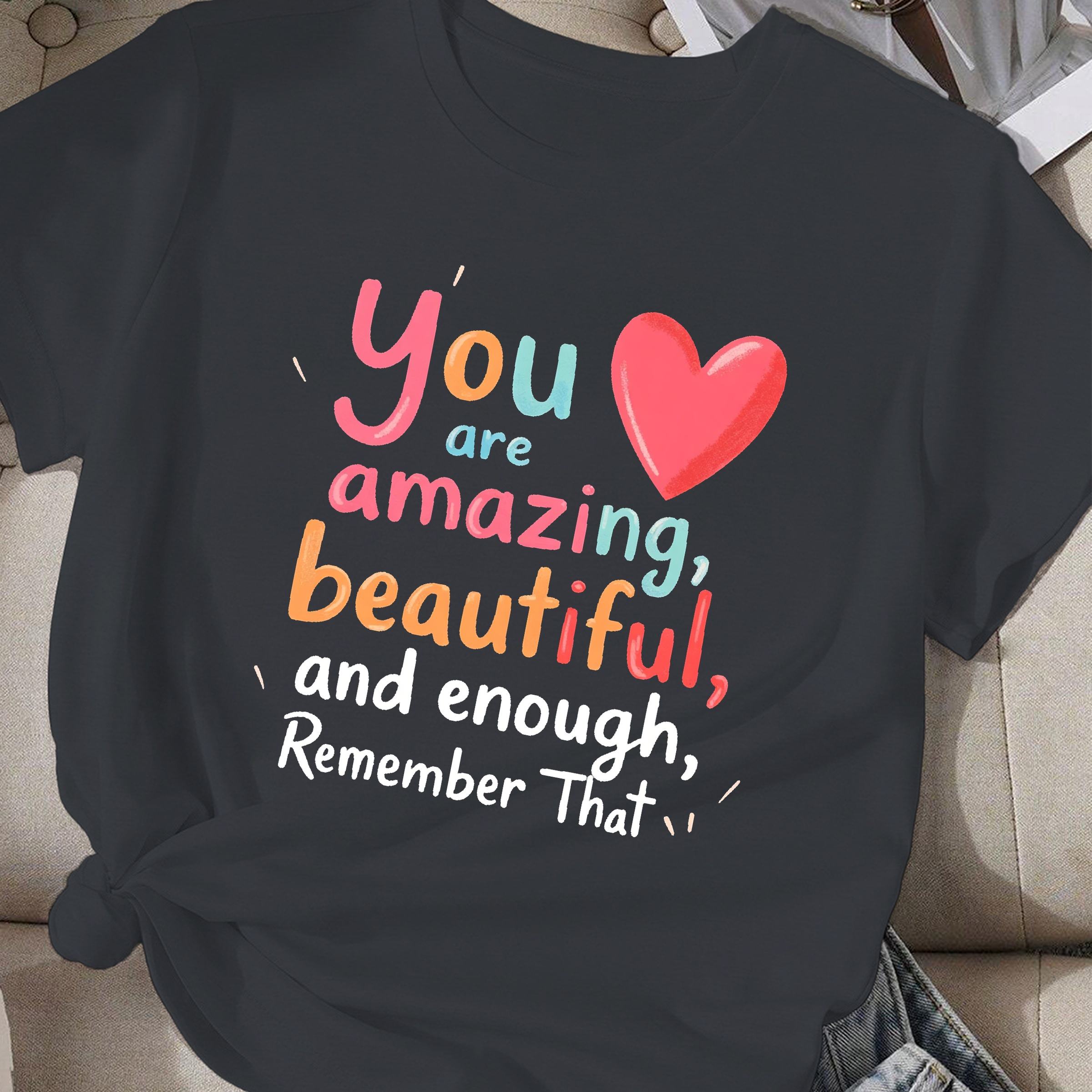 สีเทาเข้ม