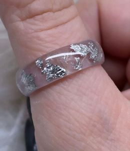 Bague en résine faite à la main pour femmes, bague statement en résine colorée unique, accessoire de bijouterie tendance pour les fêtes, tenue décontractée - Product Image 6