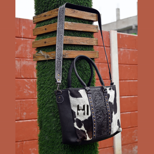 Sac fourre-tout en cuir de vachette western avec poils, sangle travaillée à la main - Product Image 2