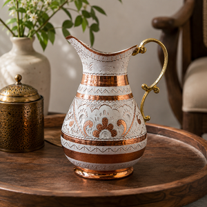 Carafe à eau artisanale en cuivre et laiton, pichet décoratif, carafe en métal gravée pour la décoration intérieure, la table des hôtels et restaurants - Product Image 4