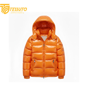 Veste matelassée noire brillante avec capuche et logo personnalisé – Manteau d'hiver en duvet pour homme – Fabricant en gros OEM - Product Image 5