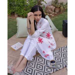 Ensemble Kurta Jazzy White XS - Product Image 2