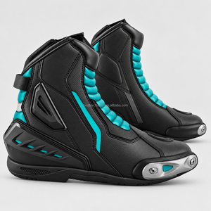 Bottines modernes conçues pour la conduite quotidienne, avec une structure de soutien, des matériaux confortables, des semelles durables et un ajustement sûr. - Product Image 3