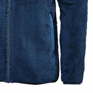 Chaqueta de forro polar sherpa azul índigo personalizada con cremallera completa, textura de pelo alto, bolsillo con solapa y broche, ropa exterior cómoda de invierno informal al por mayor - Product Image 6