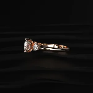 Bague solitaire florale ronde avec pierre marquise latérale, bague en diamant de laboratoire spéciale pour femmes, clarté D-E VVS-VS, certifiée IGI. - Product Image 3