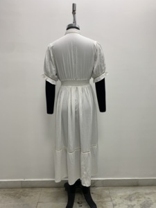 Vestido casual maxi blanco vintage con cuello, botones, mangas con volantes y cintura alta en línea A - Product Image 2