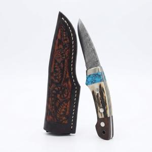Cuchillo utilitario de hoja fija para exteriores de acero de Damasco forjado a mano personalizado, mango de cuerno de ciervo y turquesa, funda de cuero estampado, OEM DIY - Product Image 2