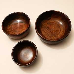 Grand saladier en bois, best-seller, pour la maison et l'hôtellerie, ustensile de cuisine personnalisable - Product Image 1