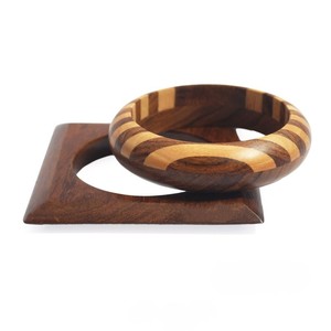 ชุดกำไลข้อมือไม้ซิสโซและไม้สักทำมือ ดีไซน์เรขาคณิต กำไลไม้สำหรับผู้หญิงผู้ชาย ลายทางวินเทจ ทำมือ - Product Image 1