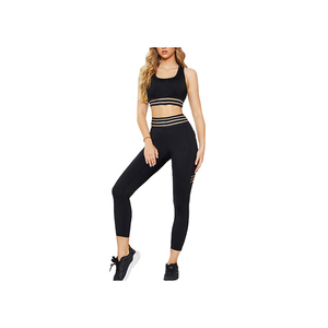 Ensemble de yoga personnalisé pour femmes grandes tailles, 2 pièces, haut court à capuche à manches longues, leggings taille haute au genou avec passe-pouce, tissu doux, vêtements de sport - Product Image 1