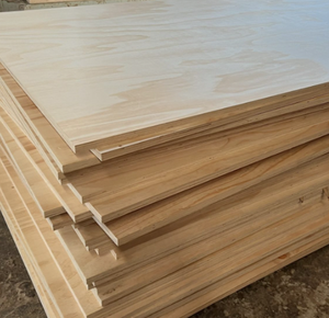 Panneaux de contreplaqué LVL en bois de pin structurel pour mobilier commercial, Pino Triplay 12mm-21mm, réutilisable 6-8 fois, surface polie - Product Image 5