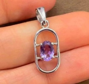 Pendentif tendance en argent sterling plaqué rhodium avec améthyste brésilienne taille ovale – Fait main, minimaliste, cadeau pour elle, pour le mois de février - Product Image 3