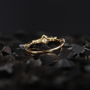 Anillo de Compromiso de Diamantes con Corte Princesa en Oro Amarillo para Mujer, Estilo Clásico, Piedra Natural, Precio de Mayoreo, KIRIT JEWELRY - Product Image 3