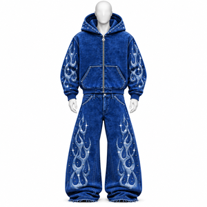 Survêtement unisexe avec logo brodé, imprimé, à capuche, fermeture éclair, pantalon de survêtement long style streetwear avec détails en strass - Product Image 1