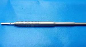 Manche de scalpel chirurgical dentaire de haute qualité à éjection facile avec lame auto-éjectable – L'instrument chirurgical essentiel - Product Image 5