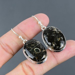 Boucles d'oreilles Turritella Agate faites à la main en argent sterling 925, bijoux pendantes uniques, accessoires de mode élégants - Product Image 5